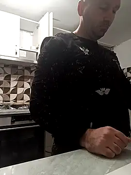 Snapshot of florin421 chatting on 02-24-26, 08:23 florin421 online show from 02-24-26, 08:23