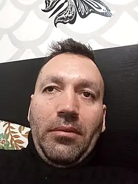 Snapshot of florin421 chatting on 02-27-26, 05:51 florin421 online show from 02-27-26, 05:51