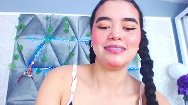 Angela lovee online show from 01-22-25, 01:00