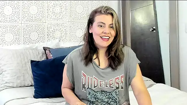 V monse online show from 12-27-24, 07:03