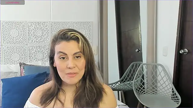 V monse online show from 02-15-25, 07:06