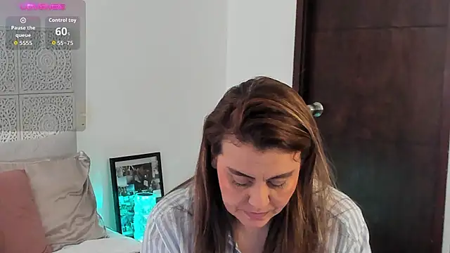 V monse online show from 03-25-26, 03:18