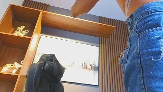 Snapshot of Alahia_Rodriguez chatting on 04-13-26, 07:30 Alahia Rodriguez online show from 04-13-26, 07:30