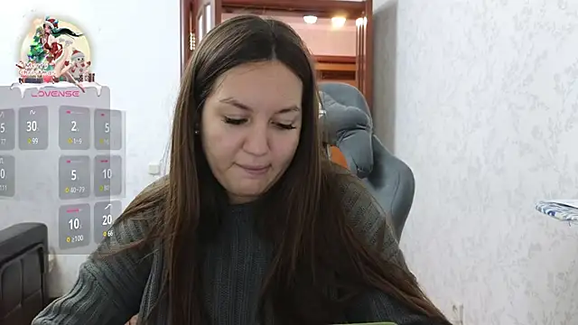 Snapshot of Nelly_Fischer chatting on 12-23-24, 03:12 Nelly Fischer online show from 12-23-24, 03:12