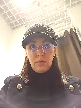 Ulyana72882 online show from 01-04-25, 02:46