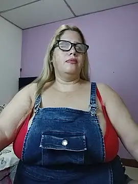 EllisW8 online show from 05-19-26, 10:32