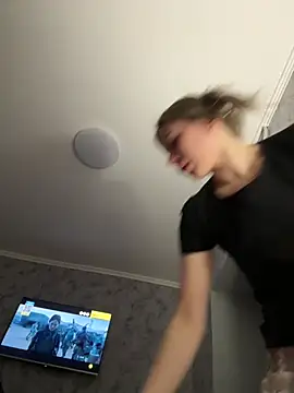 Snapshot of MilissaSee chatting on 02-27-25, 03:15 MilissaSee online show from 02-27-25, 03:15