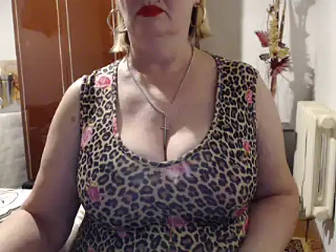 Snapshot of Secretfox chatting on 12-01-25, 06:29 Secretfox online show from 12-01-25, 06:29