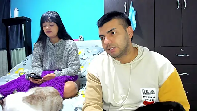 2ScarletandRyan8 online show from 11-05-25, 10:04