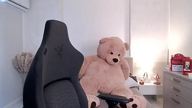 Smileyouarehere online show from 01-23-25, 08:36