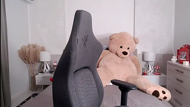 Smileyouarehere online show from 02-01-25, 11:27