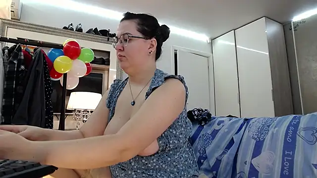 ILoveToFeelU online show from 01-15-26, 09:40