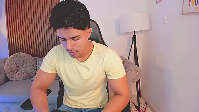 liam collins21 online show from 10-26-25, 11:49