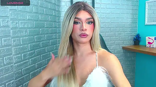 Snapshot of Mike_Nourr chatting on 09-24-25, 03:21 Mike Nourr online show from 09-24-25, 03:21