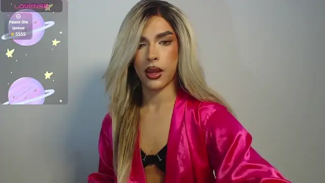 Snapshot of Mike_Nourr chatting on 12-21-25, 07:54 Mike Nourr online show from 12-21-25, 07:54