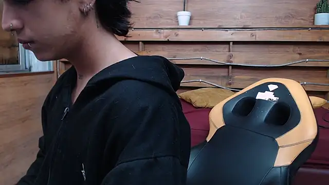 alex 477 online show from 02-21-26, 11:33