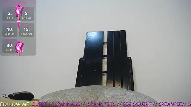 vegalaura   online show from 04-10-26, 01:05