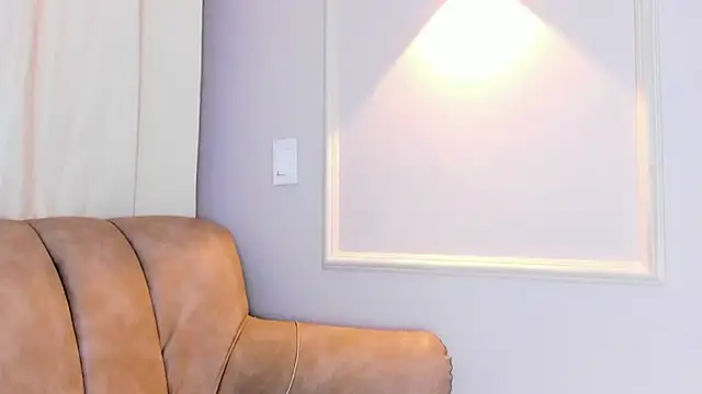 Snapshot of Lia_walton chatting on 02-25-25, 12:03 Lia walton online show from 02-25-25, 12:03