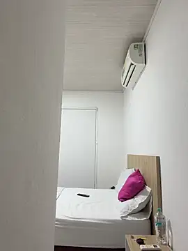 Gigi-bom online show from 03-27-26, 02:06