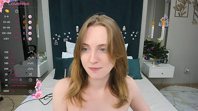 Snapshot of Cowell_Adelina chatting on 01-19-25, 10:17 Cowell Adelina online show from 01-19-25, 10:17