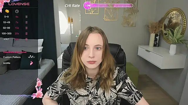 Snapshot of Cowell_Adelina chatting on 02-04-25, 02:43 Cowell Adelina online show from 02-04-25, 02:43