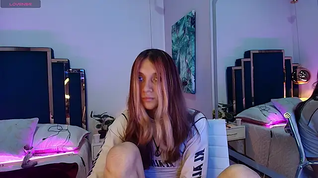 Snapshot of Feniix__ chatting on 06-04-26, 04:51 Feniix online show from 06-04-26, 04:51