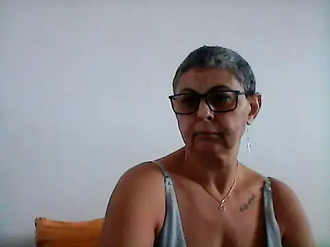 Snapshot of roseblak42 chatting on 02-06-25, 11:21 roseblak42 online show from 02-06-25, 11:21