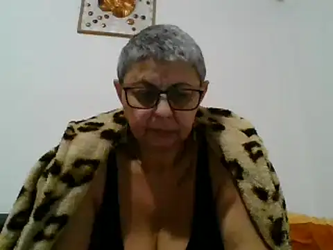 Snapshot of roseblak42 chatting on 02-10-25, 06:13 roseblak42 online show from 02-10-25, 06:13