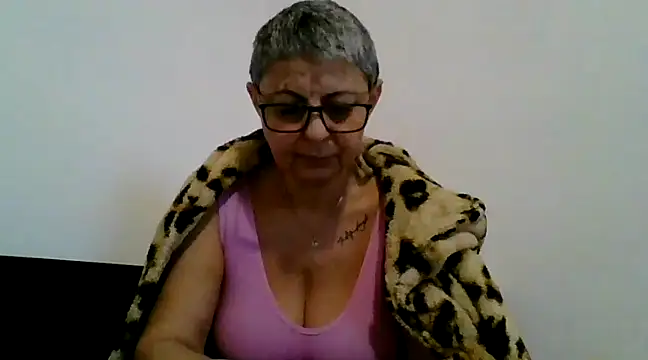 Snapshot of roseblak42 chatting on 02-13-25, 03:24 roseblak42 online show from 02-13-25, 03:24
