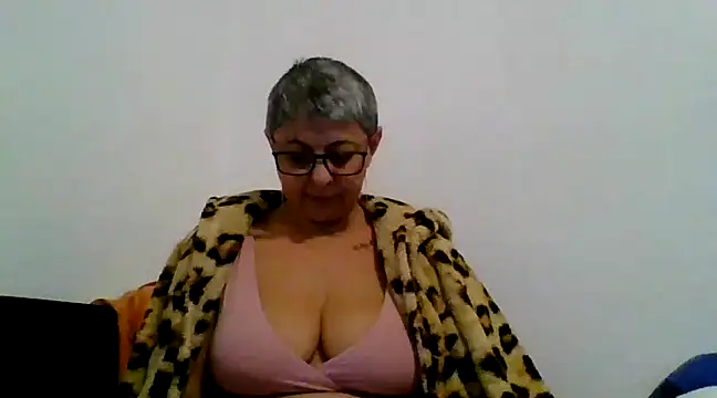 Snapshot of roseblak42 chatting on 02-23-25, 04:57 roseblak42 online show from 02-23-25, 04:57