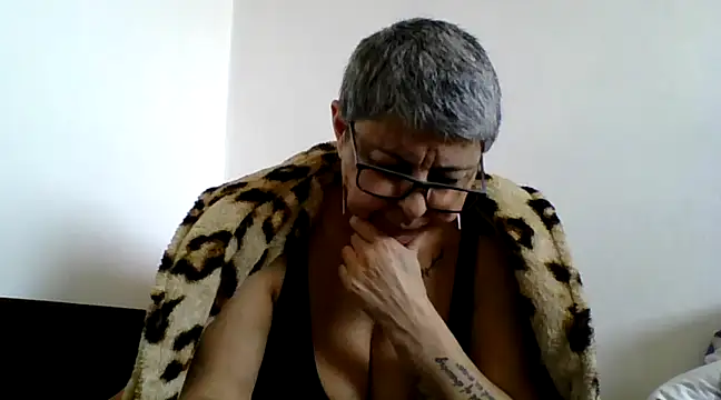 Snapshot of roseblak42 chatting on 03-07-25, 09:07 roseblak42 online show from 03-07-25, 09:07