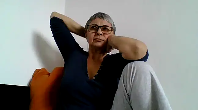 Snapshot of roseblak42 chatting on 03-15-25, 08:58 roseblak42 online show from 03-15-25, 08:58