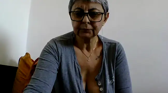Snapshot of roseblak42 chatting on 03-22-25, 12:14 roseblak42 online show from 03-22-25, 12:14