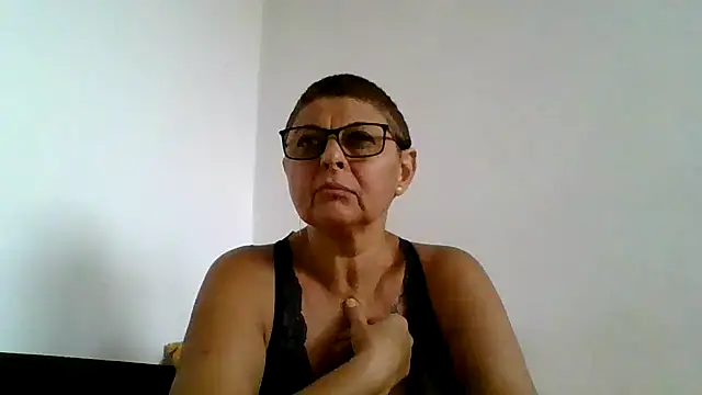 Snapshot of roseblak42 chatting on 09-20-25, 03:13 roseblak42 online show from 09-20-25, 03:13