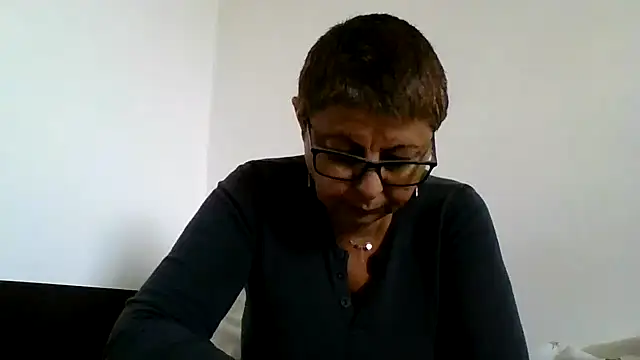 Snapshot of roseblak42 chatting on 10-01-25, 12:00 roseblak42 online show from 10-01-25, 12:00