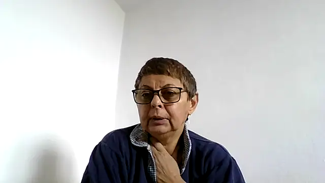 Snapshot of roseblak42 chatting on 10-18-25, 10:27 roseblak42 online show from 10-18-25, 10:27