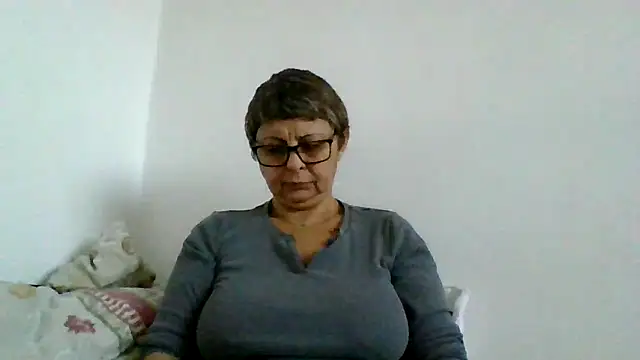 roseblak42 online show from 11-11-25, 02:06