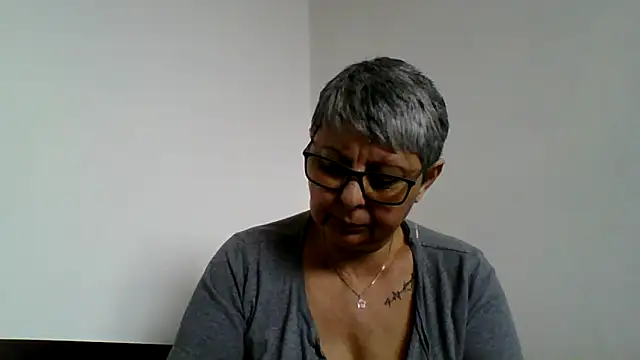 roseblak42 online show from 02-24-26, 01:09