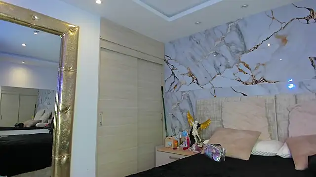 kiana cream online show from 01-12-26, 11:59