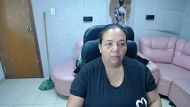 Penelope Nipples  online show from 11-25-25, 11:43