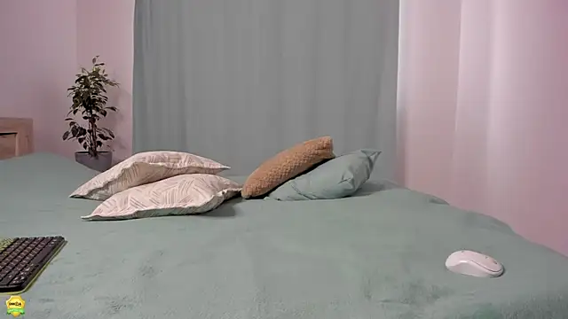 me   ow online show from 01-27-25, 06:41