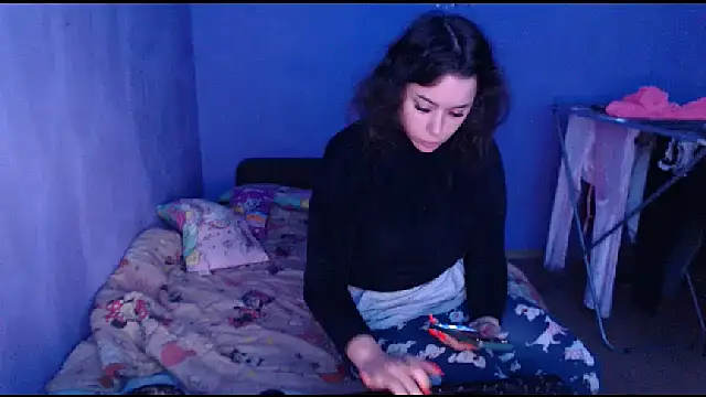 LovelyJulliette online show from 02-17-25, 01:10