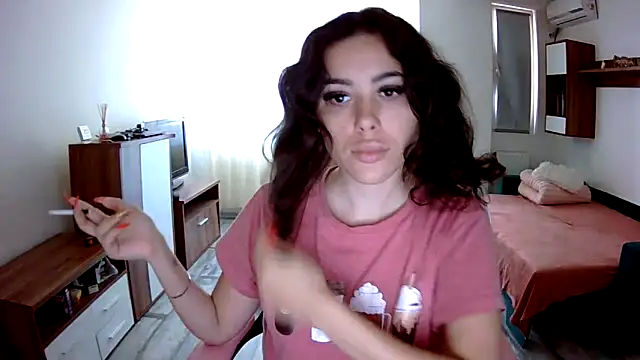 LovelyJulliette online show from 09-28-25, 10:42