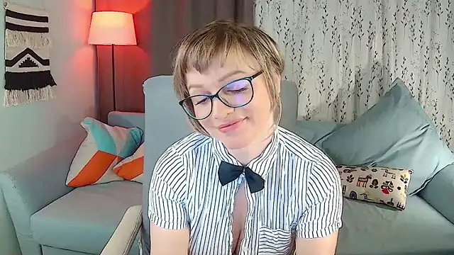 NandiSmile online show from 02-17-26, 05:26