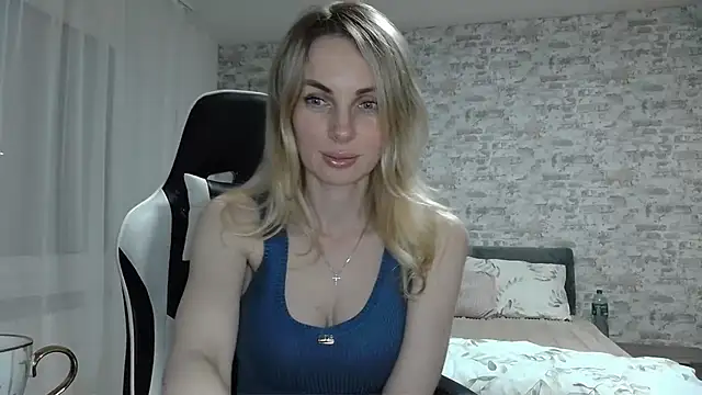 Snapshot of AlissonBia chatting on 05-16-26, 09:13 AlissonBia online show from 05-16-26, 09:13