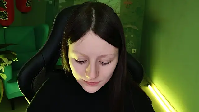 VeliraBraitberg online show from 12-25-24, 11:22