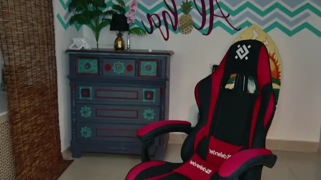 VeliraBraitberg online show from 09-29-25, 10:31