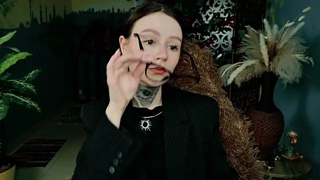 VeliraBraitberg online show from 03-04-26, 01:17