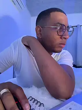 Arwens bell08 online show from 03-06-25, 11:31