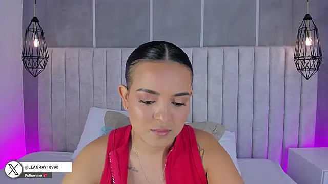 lea gray online show from 12-02-25, 06:36